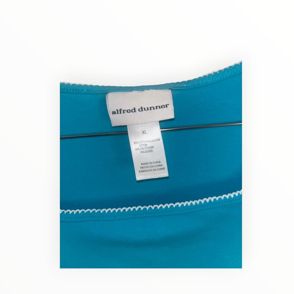 Alfred Dunner Embroidered Embellished Top | Sz XL | Teal | EUC - Picture 2 of 4